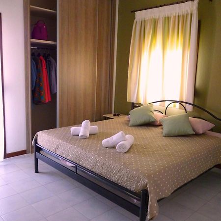 Yannis Apartments Afytos Luaran gambar