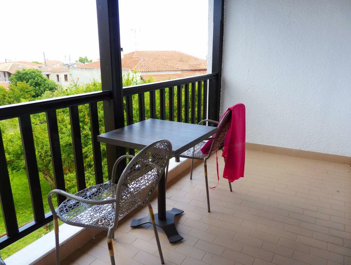 Yannis Apartments Afytos Luaran gambar