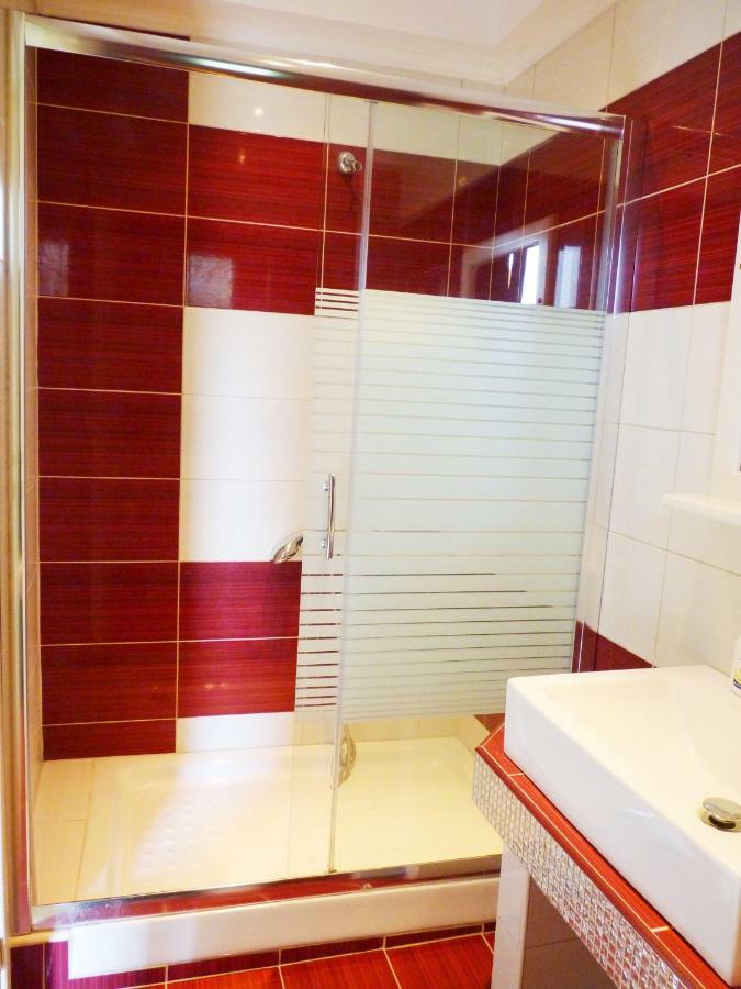Yannis Apartments Afytos Luaran gambar