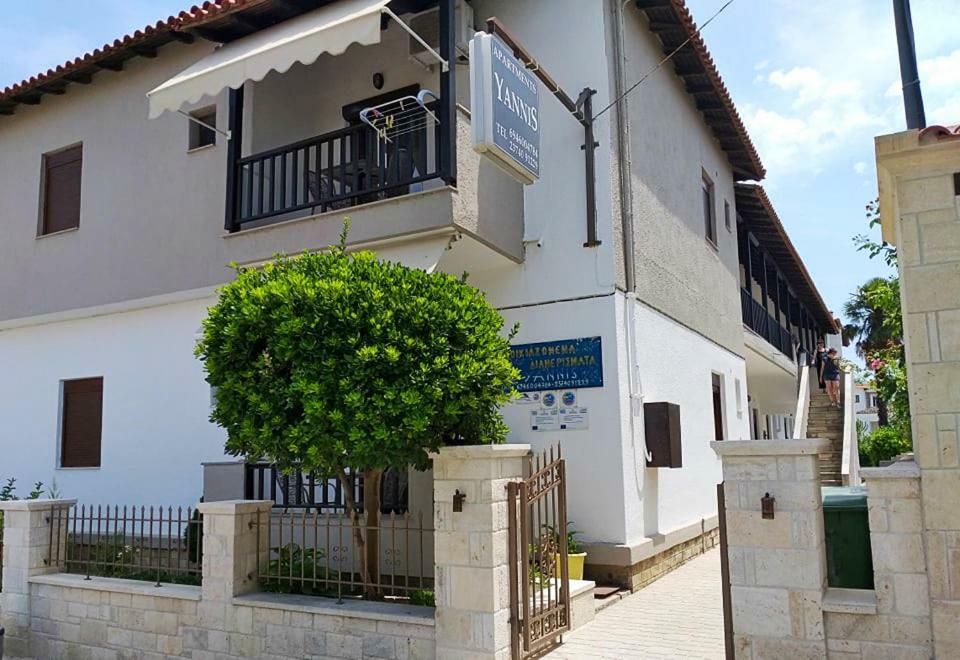 Yannis Apartments Afytos Luaran gambar