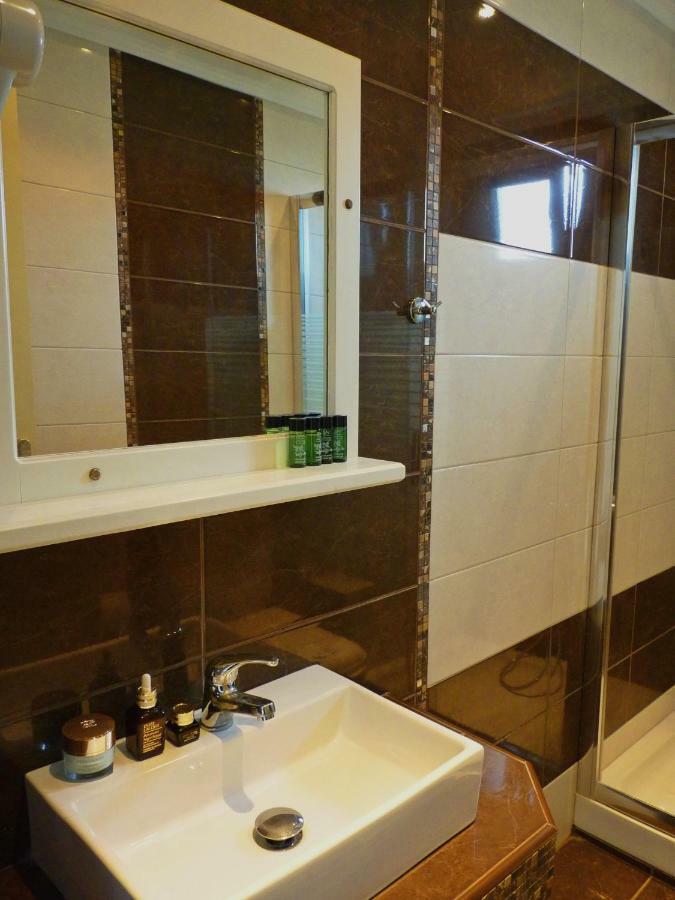 Yannis Apartments Afytos Luaran gambar