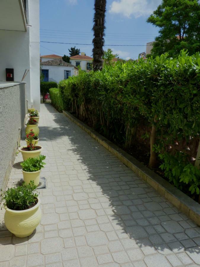 Yannis Apartments Afytos Luaran gambar