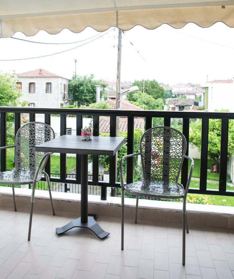Yannis Apartments Afytos Luaran gambar